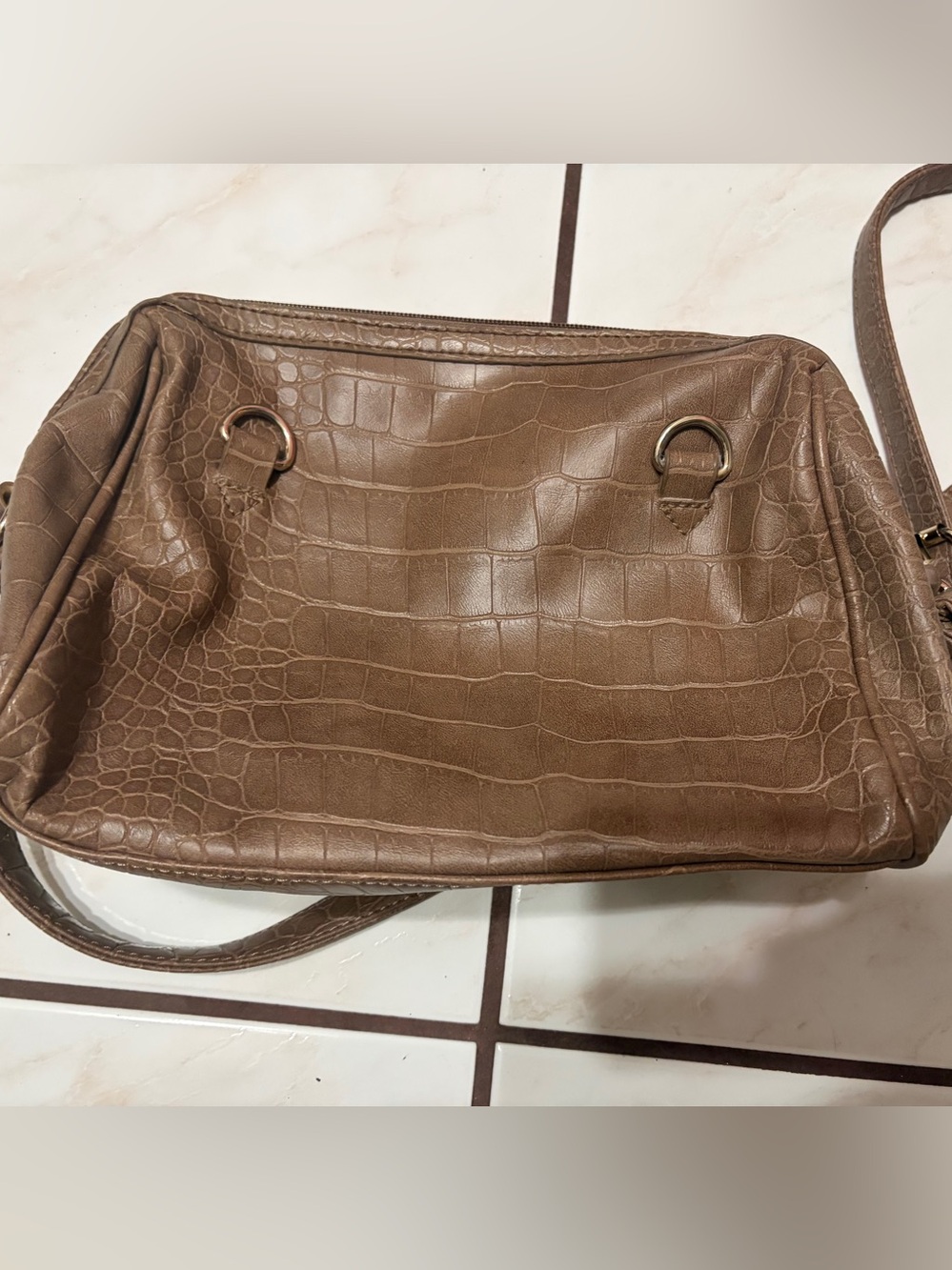 GUESS Taupe Croc-Embossed Chain-Handle Shoulder Bag - Picture 3 of 12